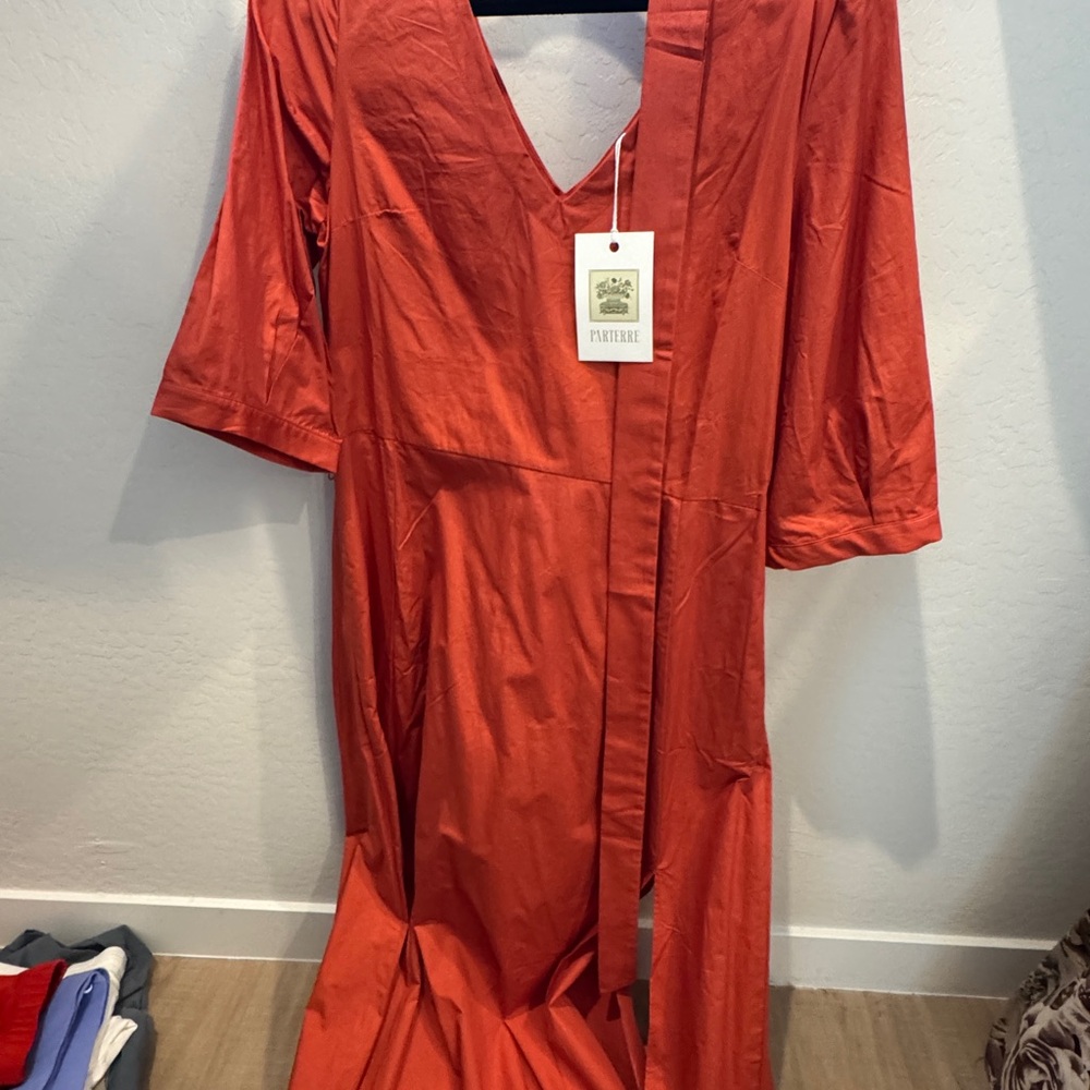 Elegant Orange V-Neck Dress